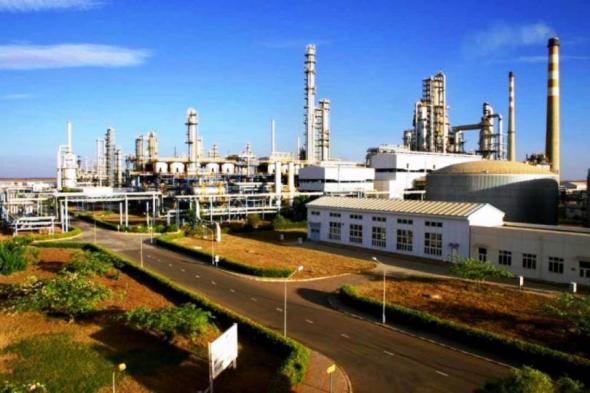 وزير الطاقة والنفط يكشف تفاصيل الخسائر في مصفاة الخرطوم للنفط