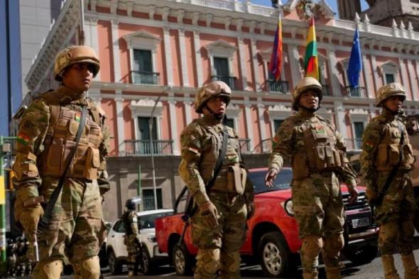 ضد الانقلاب العسكري.. الاتحاد الأوروبي يدعم حكومة بوليفيا ورئيسها