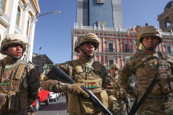 بوليفيا.. اعتقال قائد الجيش بعد محاولة انقلاب فاشلة