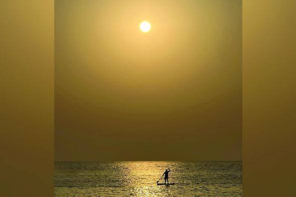 الامارات | الشمس في وداع مبدع من شواطئ دبي