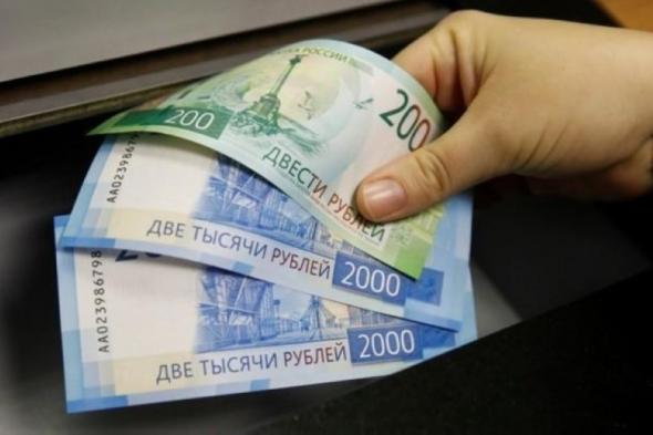 "المركزي الروسي" يرفع سعر الروبل مقابل العملات الرئيسية