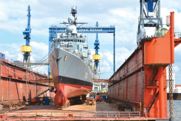رفع القدرة الاستيعابية لميناء الجبيل التجاري لاستقبال كل أنواع البضائع