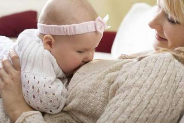 4 نصائح للأمهات عند فطام الرضيع.. ما الموعد الصحيح لذلك؟