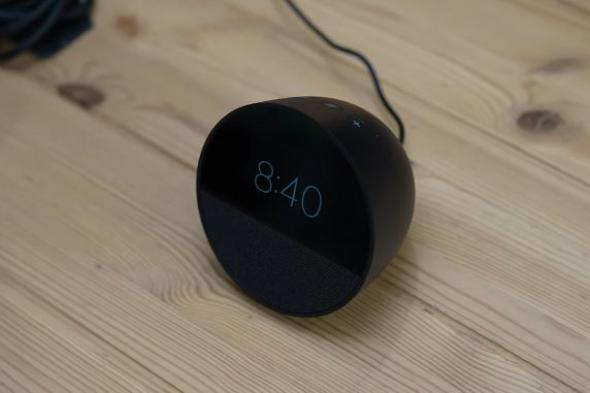 تكنولوجيا: مراجعة لجهاز مكبر Amazon Echo Spot الذكي للعام 2024