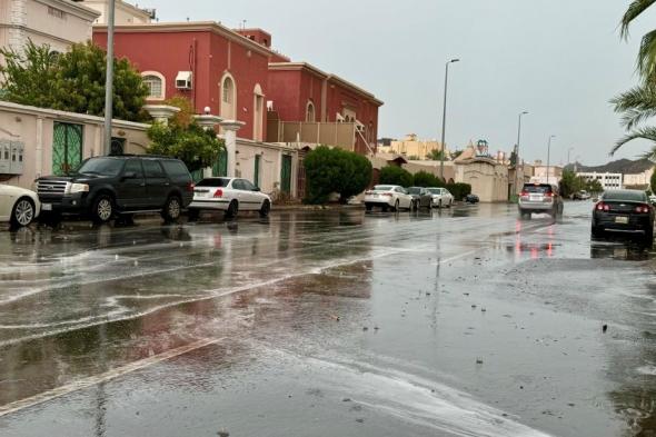 أمطار غزيرة على محافظة بدر الجنوب بمنطقة نجران