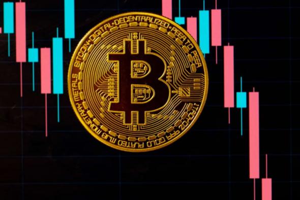 العملات الرقمية البديلة تتعرض لضغوط بعد تراجع سعر البيتكوين إلى 58 ألف دولار