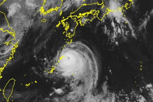 رغم وتيرته البطيئة.. مخاوف من وصول إعصار "شانشان" القوي لغرب اليابان