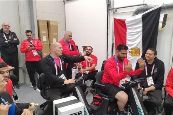 منتخب الكرة الطائرة جلوس يتعهد بالفوز بميدالية ويطالب وزير الرياضة بحضور المنافسات